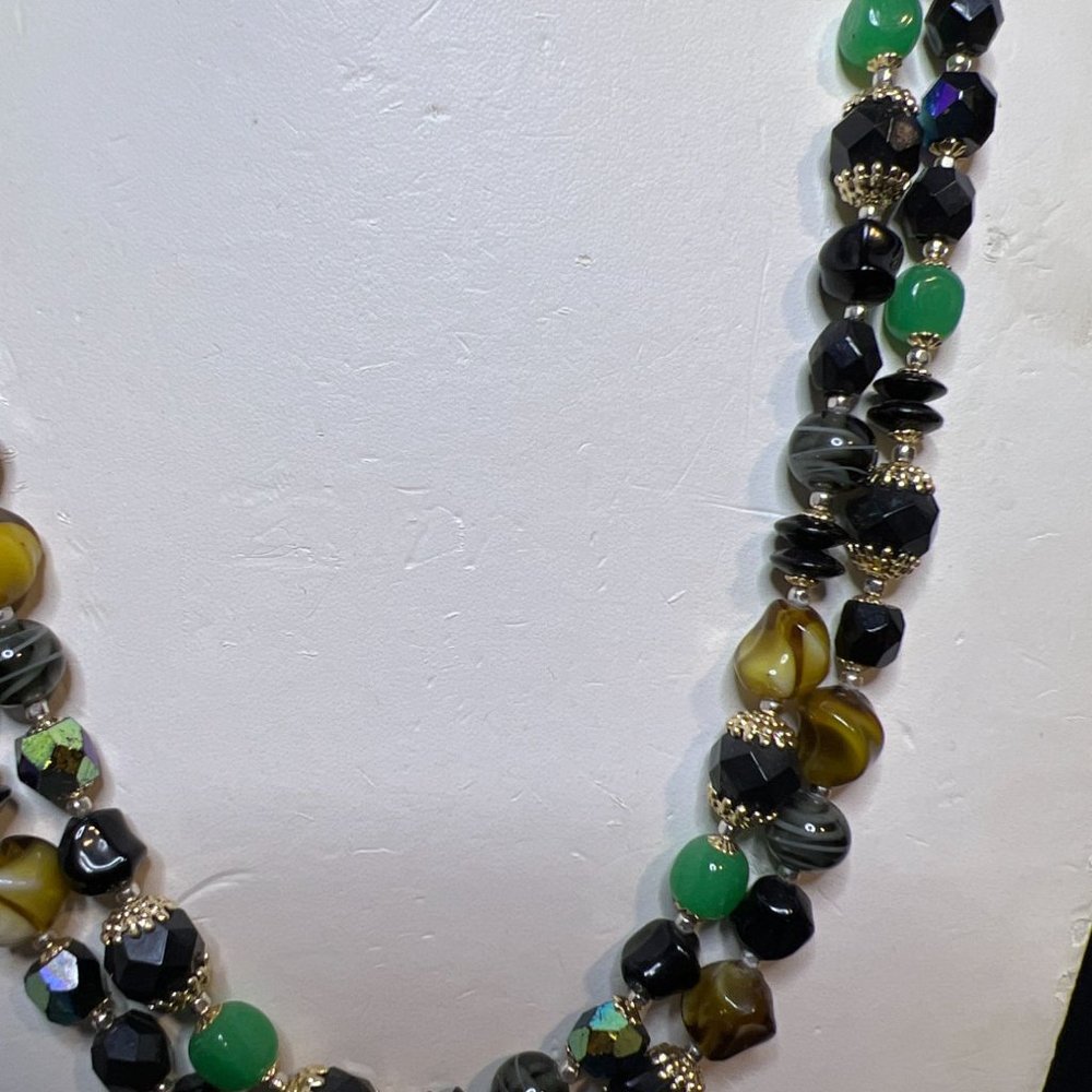 Vintage Double Strand Gold Tone Beaded Necklace Signed Japan (3887) - Picture 3 of 4
